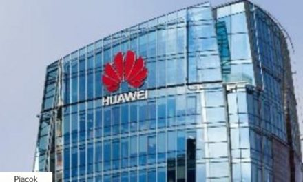 Hamarosan jön a Huawei új saját kezelőfelülete is