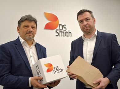 Előléptetések a DS Smith-nél, a magyar ügyvezető régiós innovációs megbízást kapott