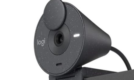 A videóbeszélgetések kihívásaira ad választ a Logitech új webkamerája