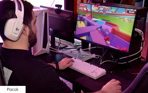 Nagy a pezsgés hazai gaming monitor piacon – új innovatív modellek érkeznek