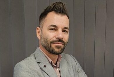 Régiós pozícióban folytatja a Schneider Electric magyar szakembere