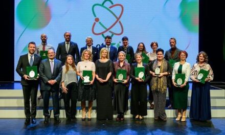 A káoszmentesítéstől a kvantumszámításokig – díjazott hazai pedagógiai módszerek