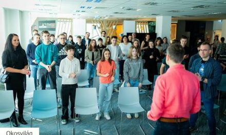 A jövő mérnökei már köztünk vannak: nézzük meg, hogyan hackelik meg a sulit és a stresszt a tizenévesek!