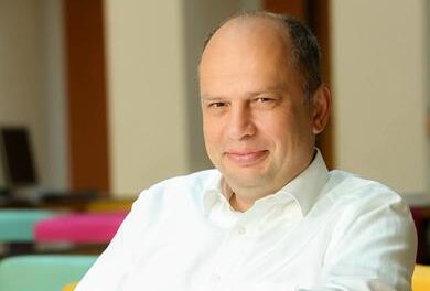A korábbi Telekom vezérhelyettes lett a HÉT új elnöke
